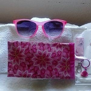 Pink w/case glasses & key fob